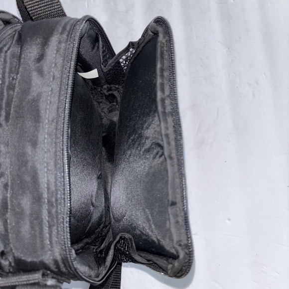 Vintage Case Logic Profile Storage Case With Strap CDs, DVDs and Games  PU00273 - Picture 4 of 6